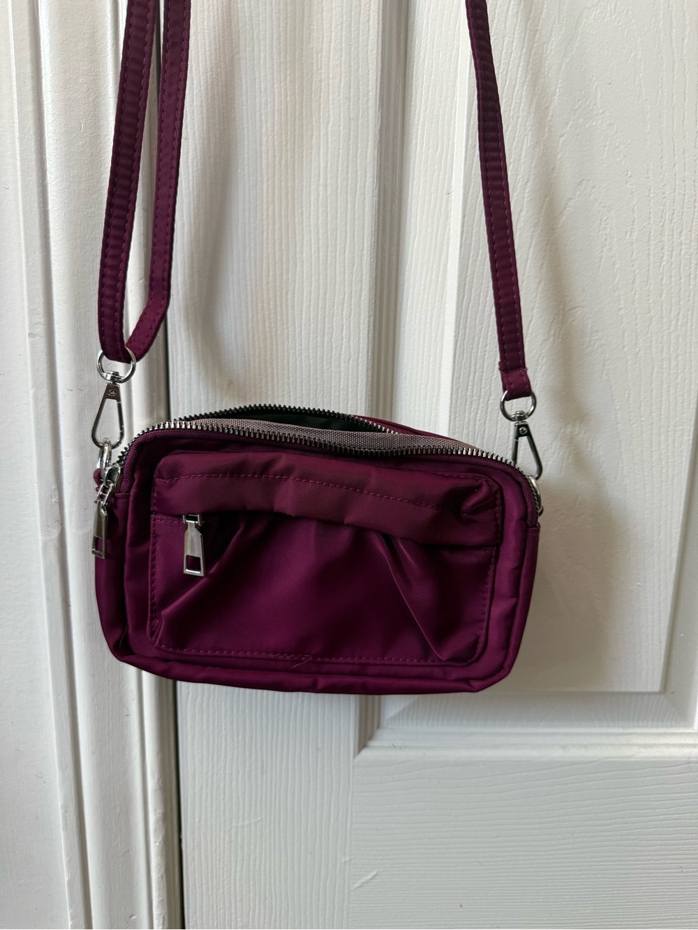 Crossbody purse